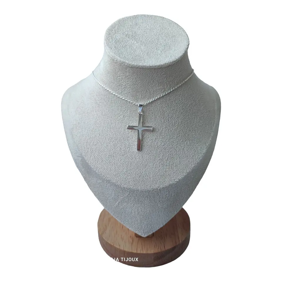 Cadena con colgante de cruz de plata ley 925 1
