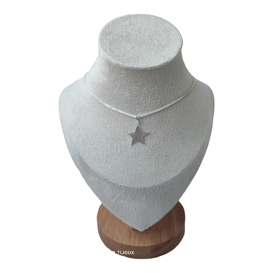 Cadena con colgante estrella satinada de plata 925 1