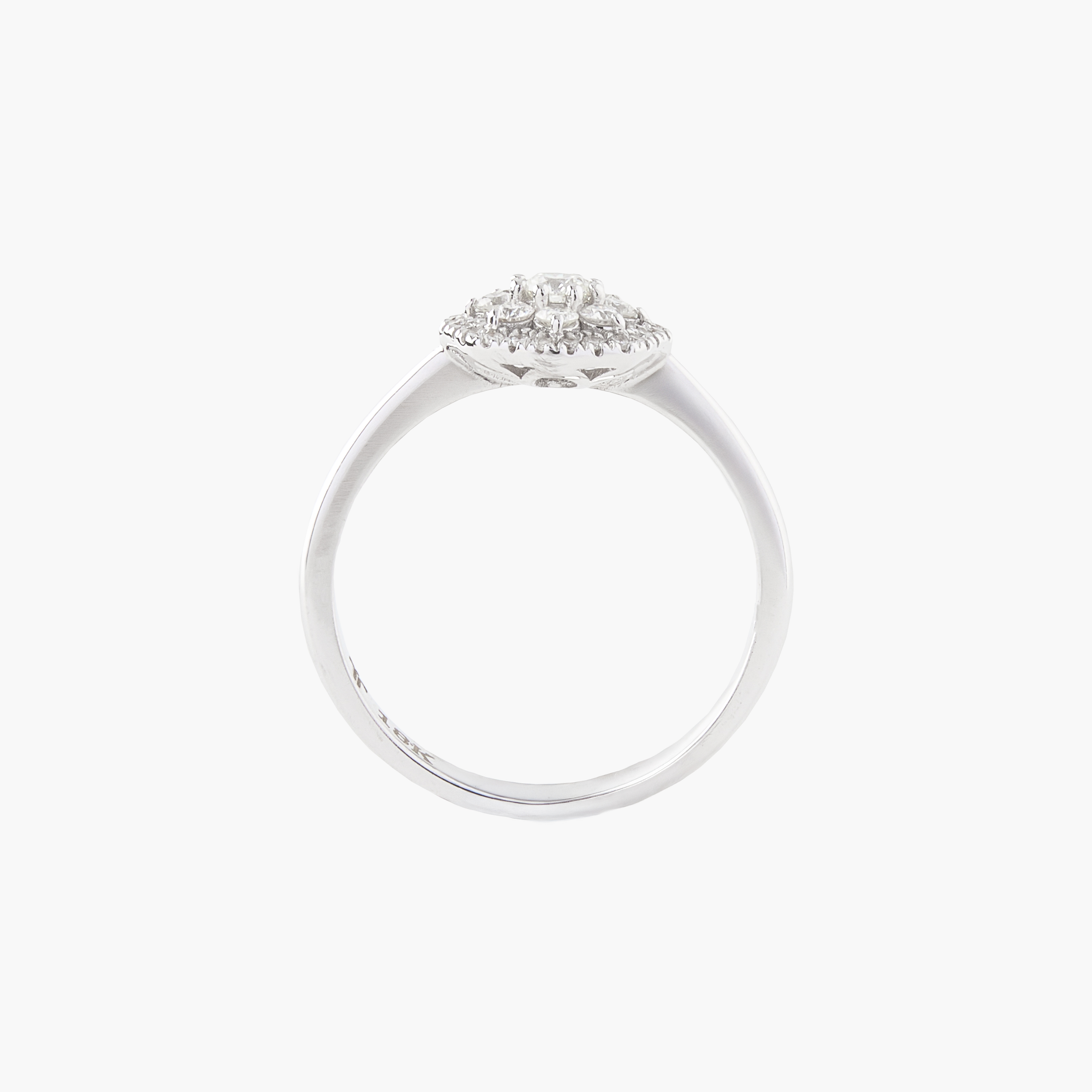 Anillo En Racimo Con Diamantes 2