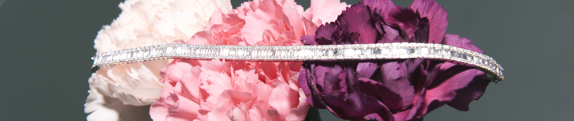 LA ELEGANCIA DEL TENNIS BRACELET