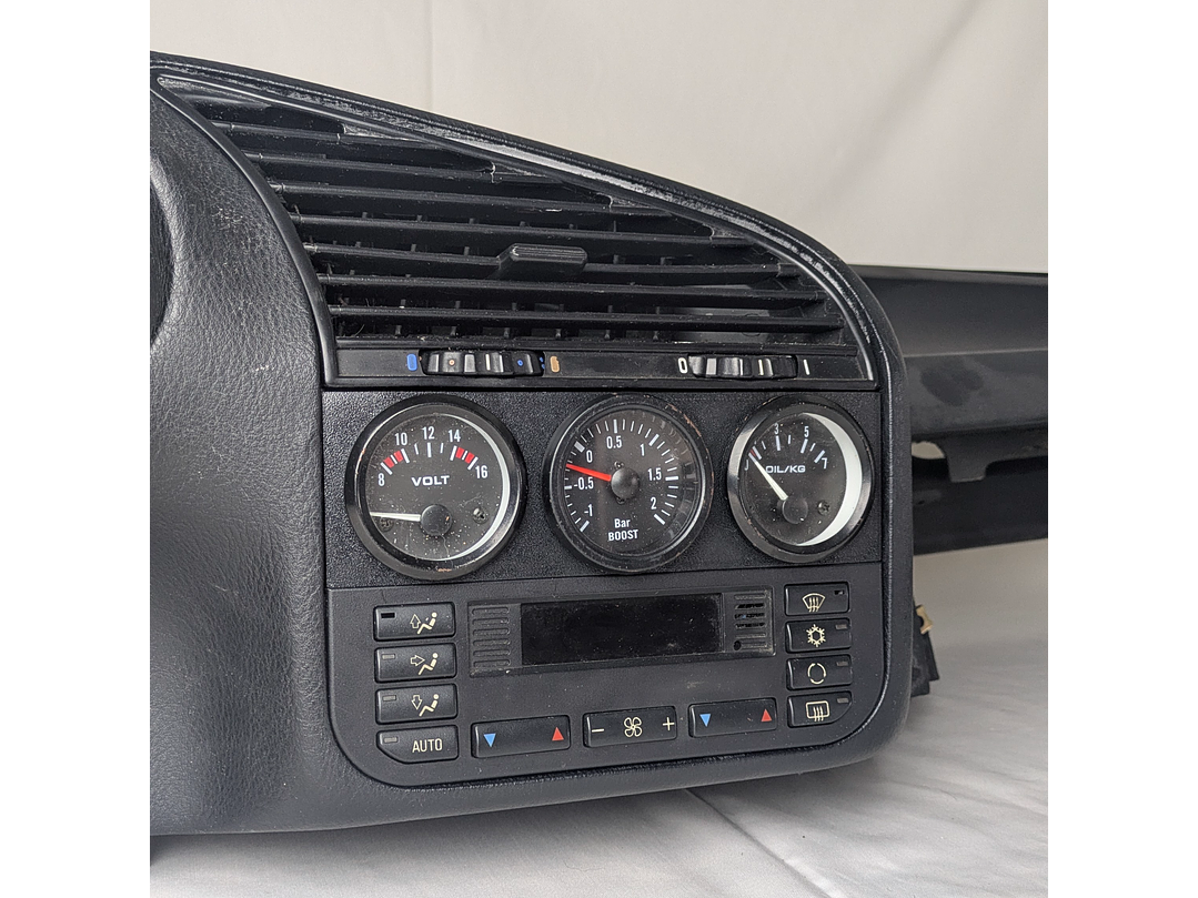 BMW E36 Suporte para 3 Manómetros de 52 mm Rádio 7