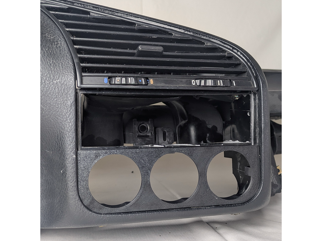 BMW E36 – Suporte para 3 Manómetros de 52 mm – Substituição do Painel do Ar Condicionado 6