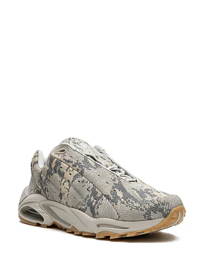 HOT STEP AIR TERRA / NOCTA 