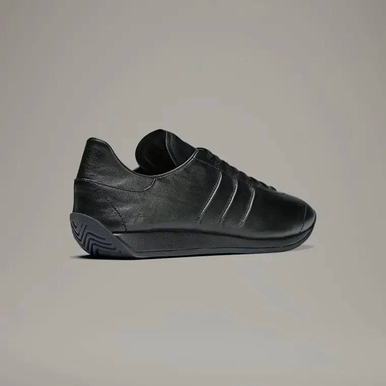 Y-3 COUNTRY 3