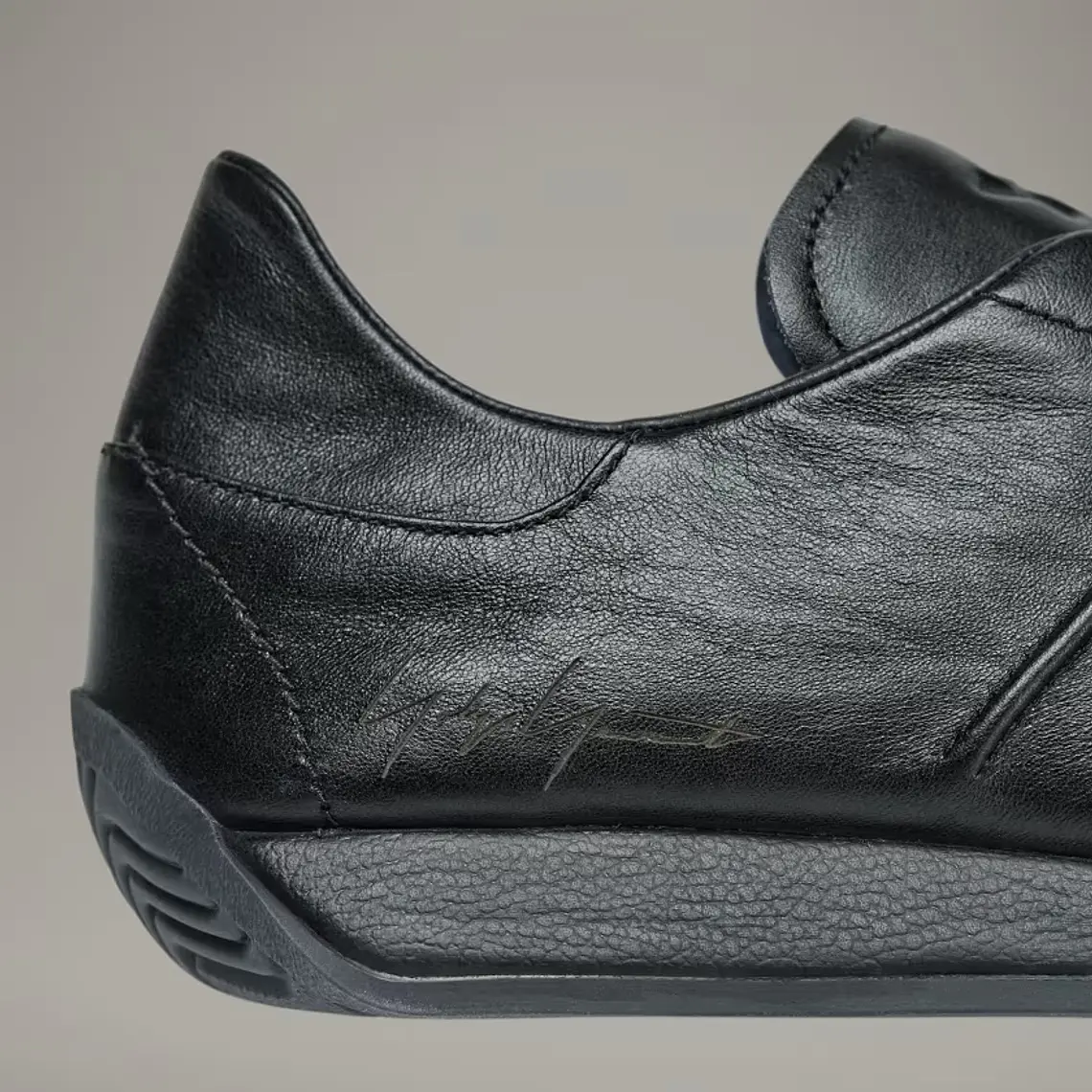 Y-3 COUNTRY 4