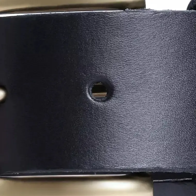 CINTURON DE CUERO LEVIS NEGRO 2