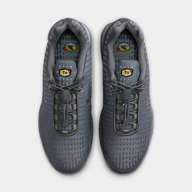 NIKE AIR MAX PLUS VII 4