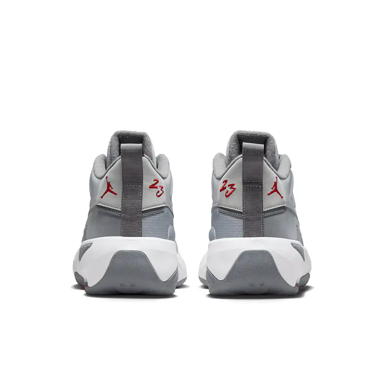 JORDAN MAX AURA 7 5