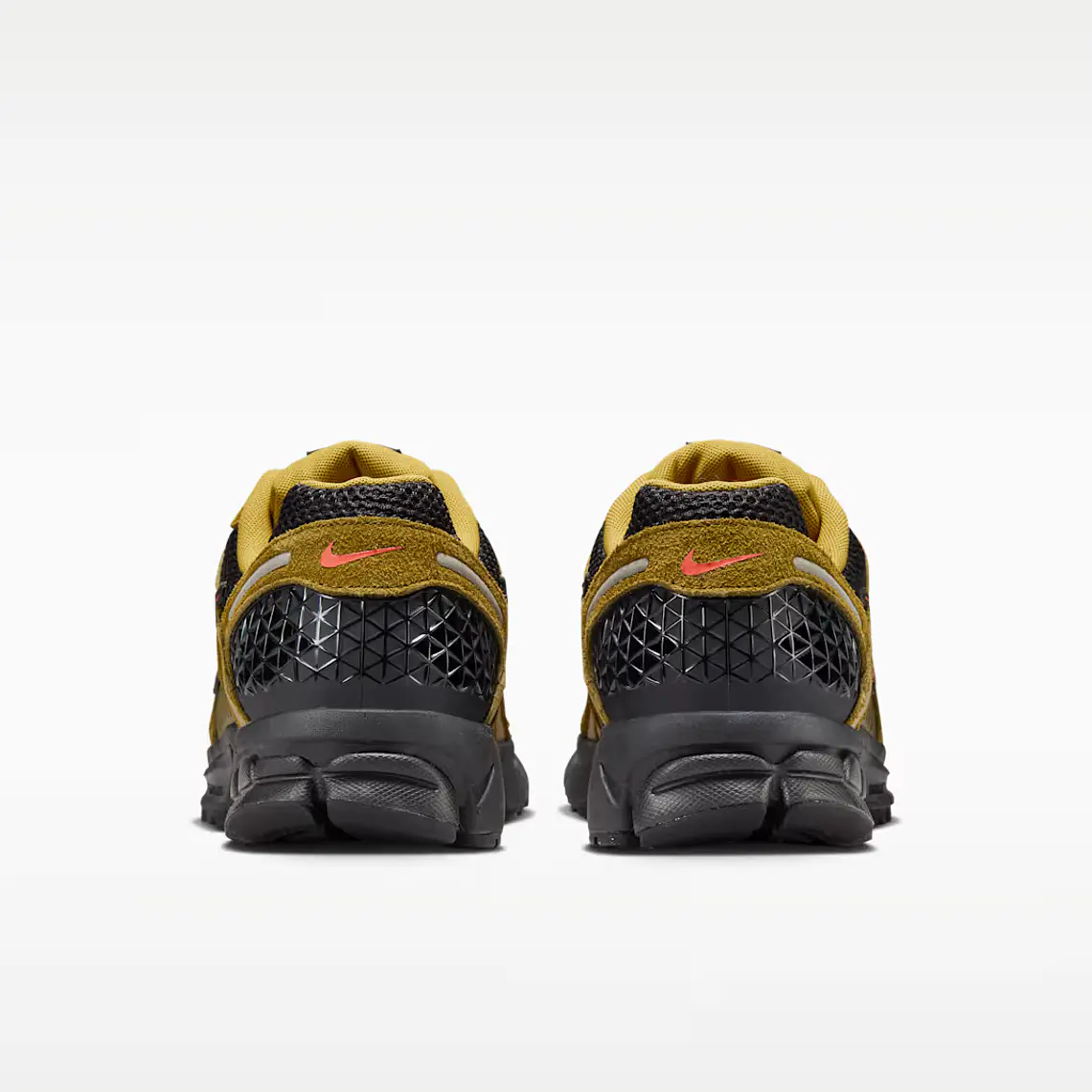 NIKE ZOOM VOMERO 5 PRM 2