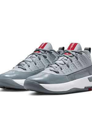 JORDAN MAX AURA 7
