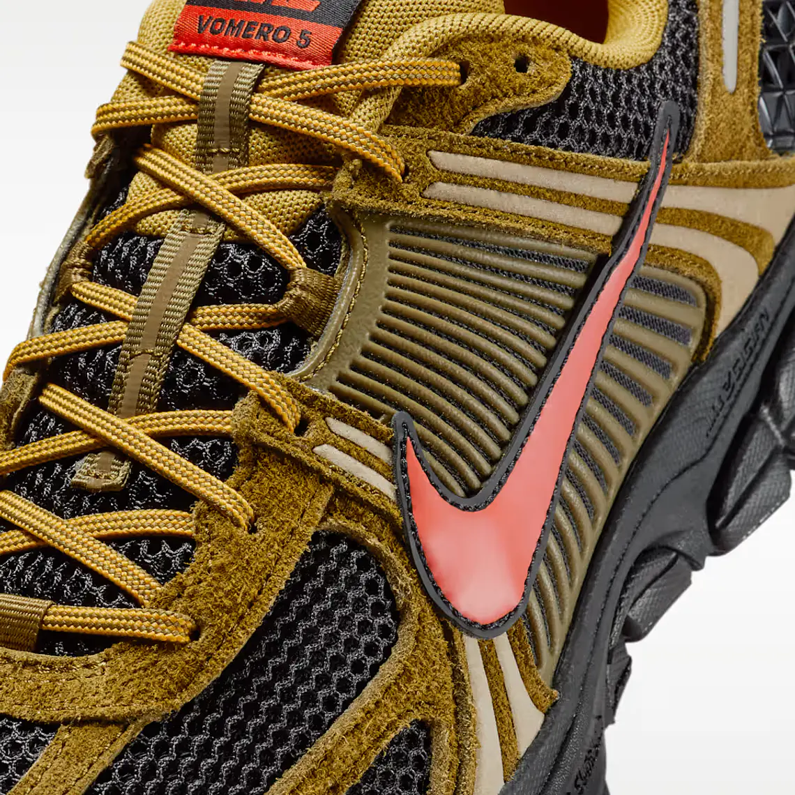 NIKE ZOOM VOMERO 5 PRM 3