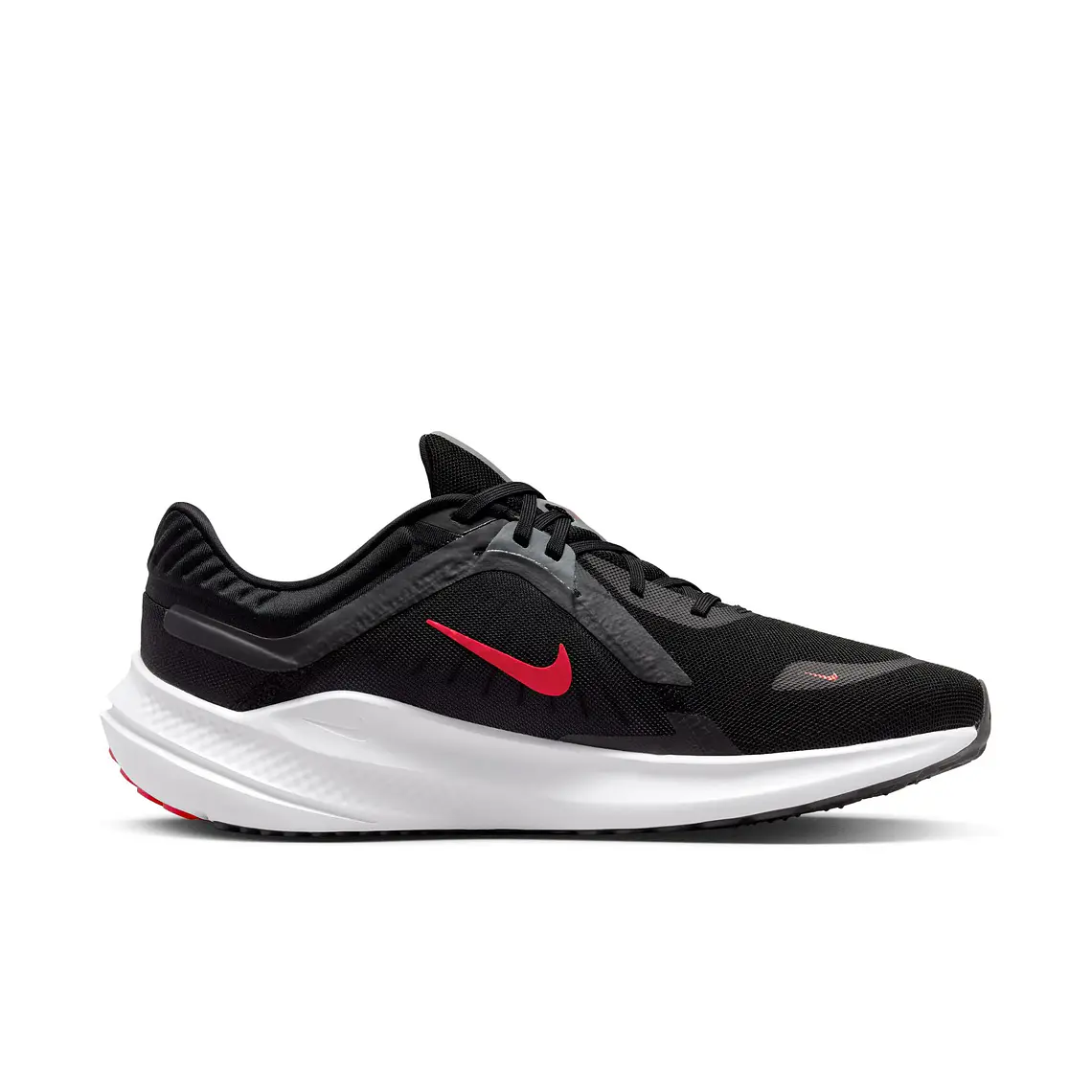NIKE QUEST 5 3