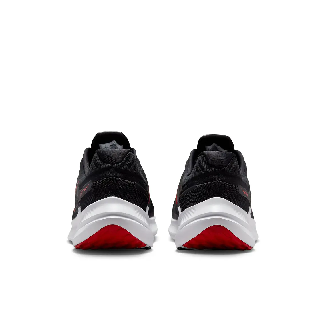 NIKE QUEST 5 5