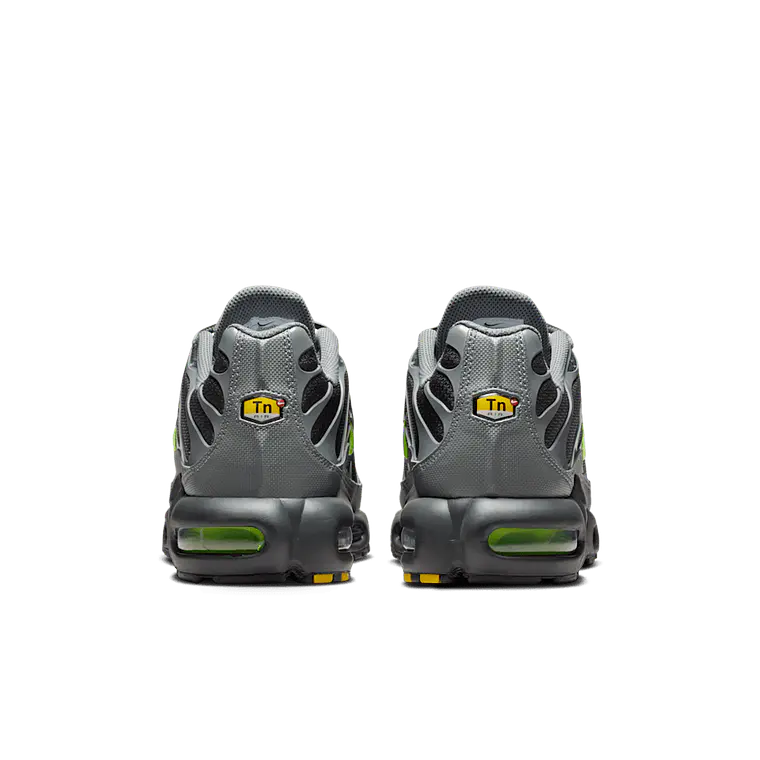 NIKE AIR MAX PLUS 5