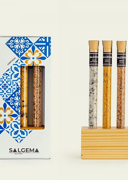 Ensemble de sels aromatisés des Salinas de Rio Maior avec socle en bois – 3 tubes