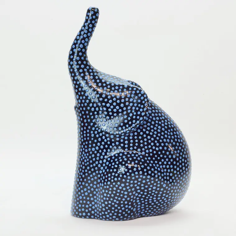 Elefante artesanal pintado a mano, 23 cm. 2