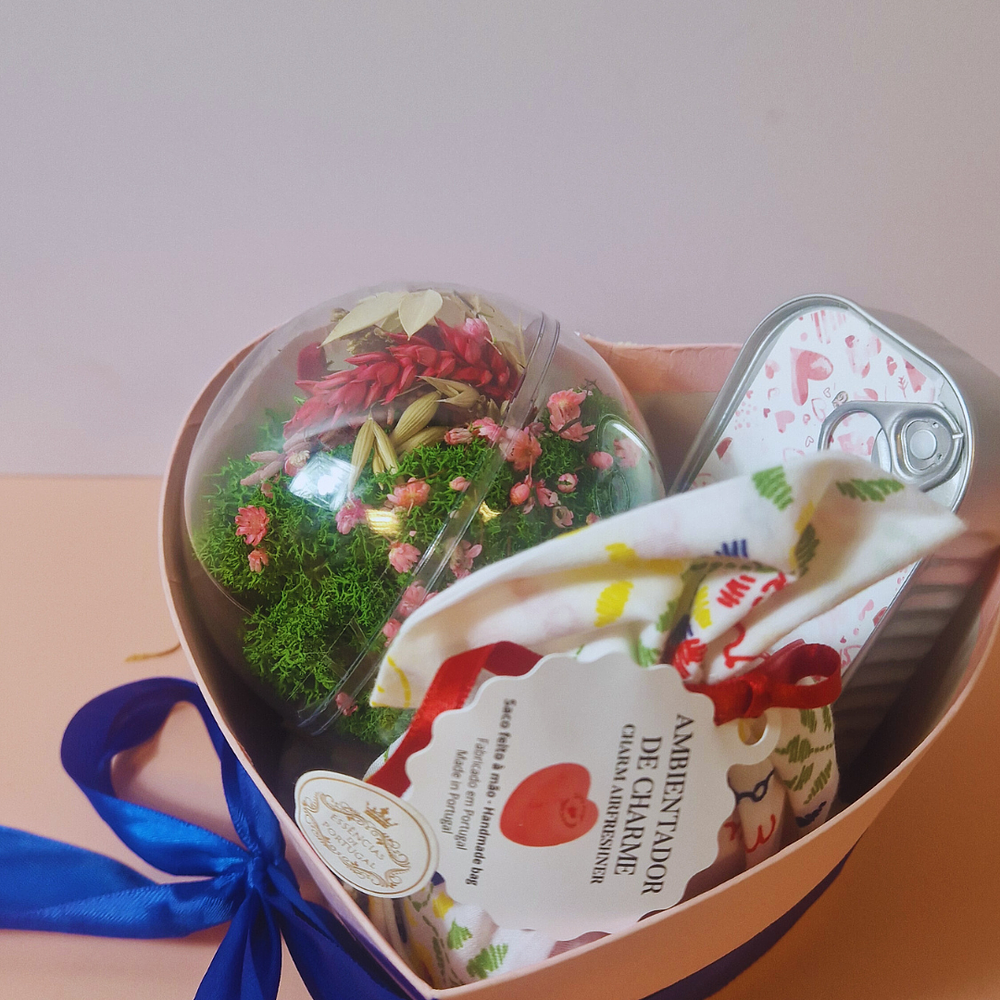 Heart box basket, air freshener and chocolate tin