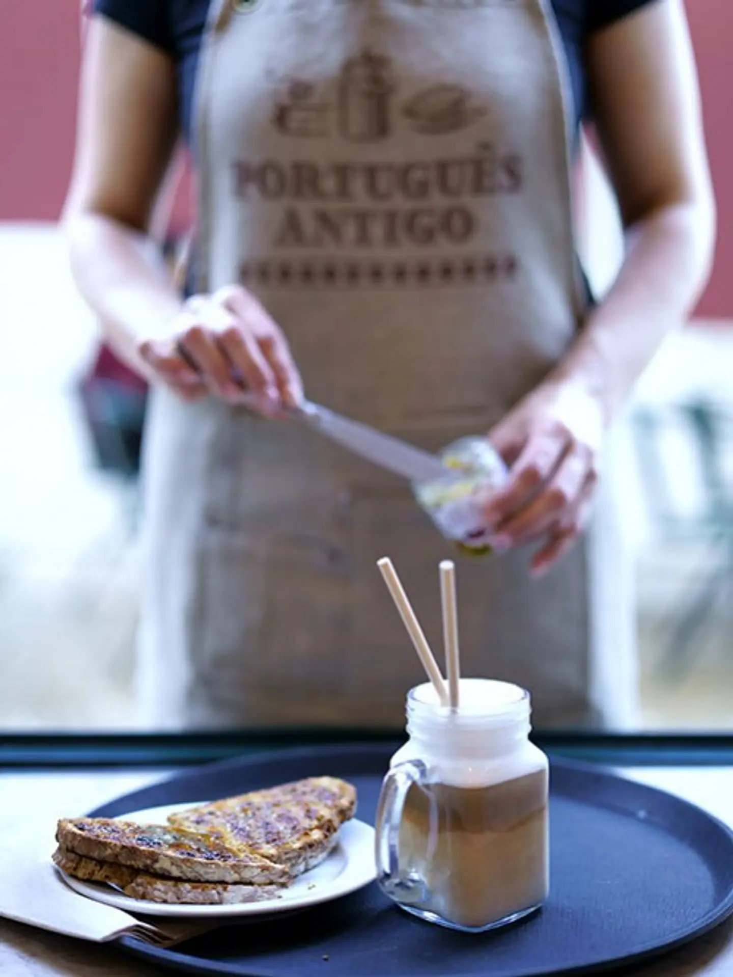 Olive oil and oregano pate 4