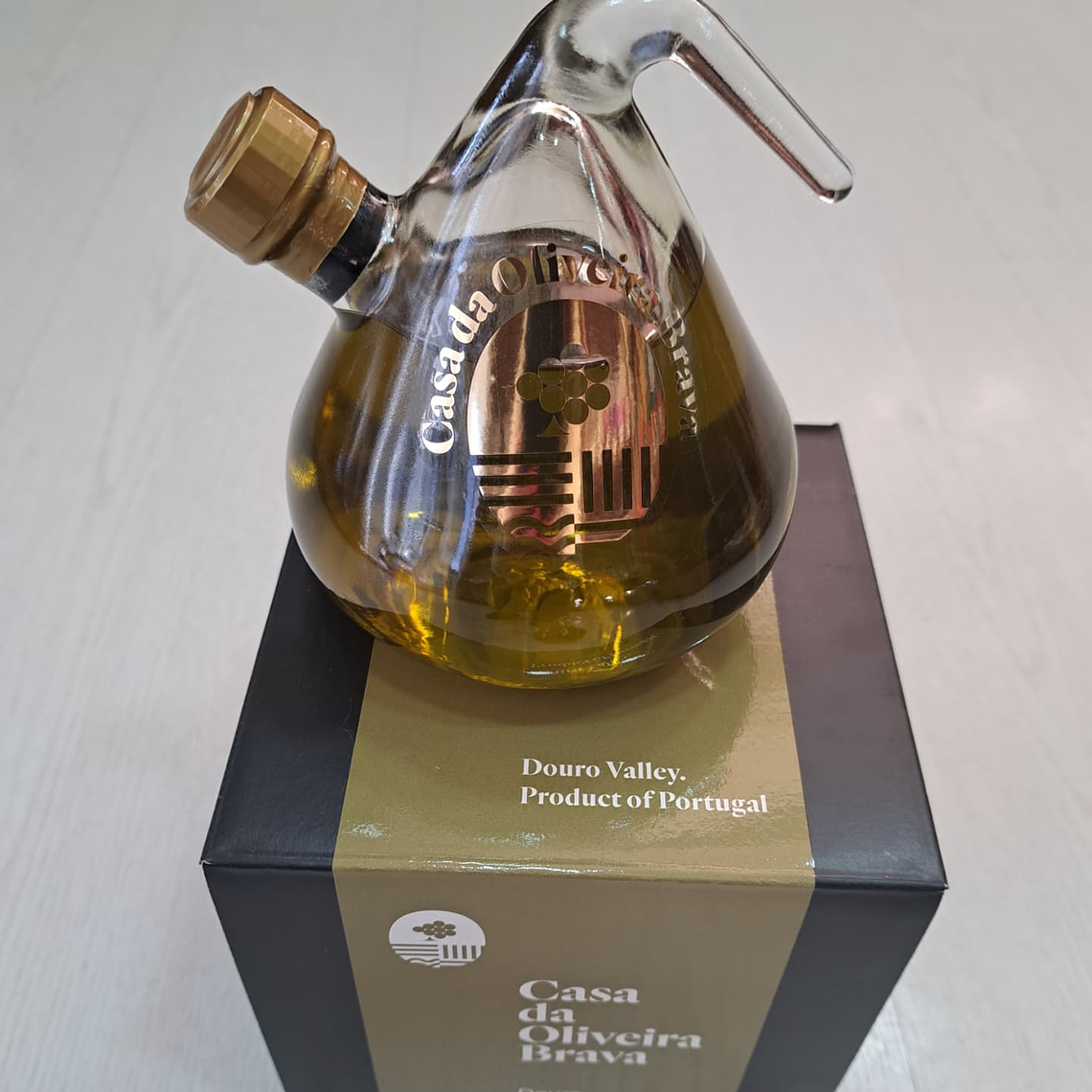 Huile d'olive extra vierge – Bouteille amphore artisanale de 500 ml 3