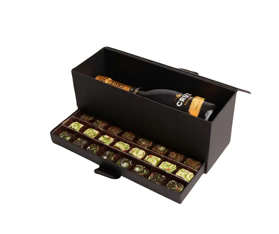 Cesta de vino y chocolates artesanales 1