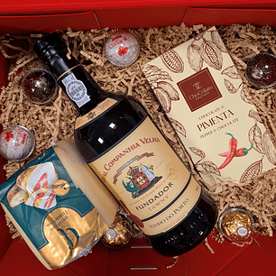 Cabaz especial Dia dos Namorados Vinho, queijo e chocolate