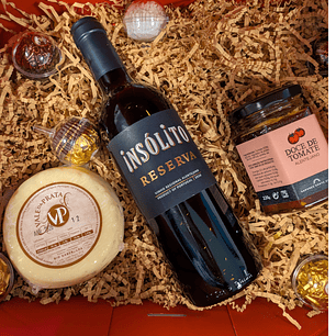 Cabaz especial Dia dos Namorados queijo, Vinho e compota