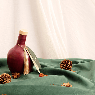 Botella de aceite de oliva artesanal hecha a mano