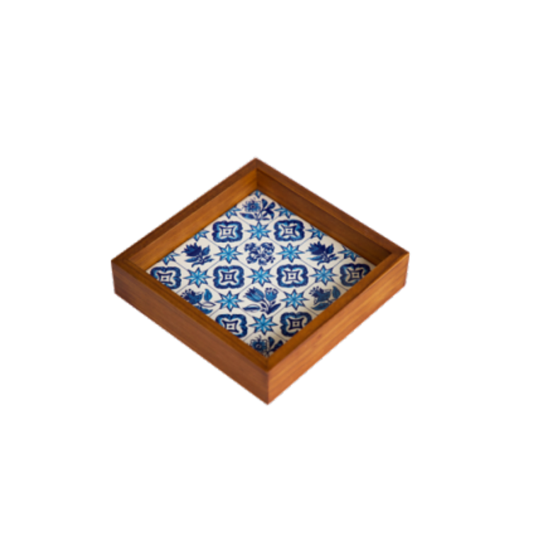 Solid Pine and Tile Tray – Tradition and Versatility 2