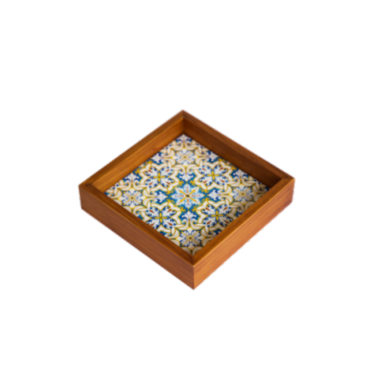 Solid Pine and Tile Tray – Tradition and Versatility 3