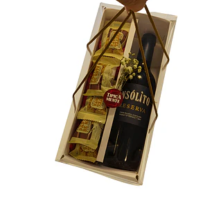 Caixa com alças gourmet com bebida e chocolate