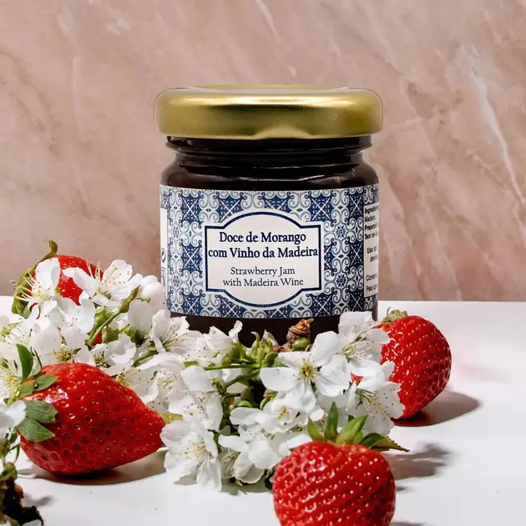 Mermelada de fresa con vino de la isla de Madeira – 250 g 1