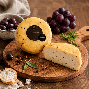 Queijo Artesanal com Azeitonas 