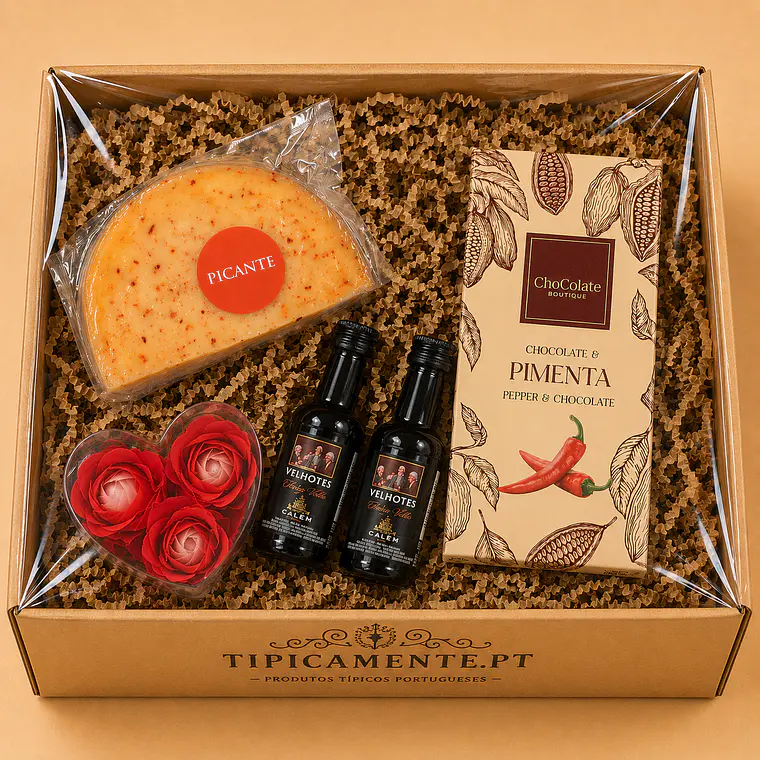 Cesta de queso picante (400 g), vino de Oporto Tawny y barra de chocolate artesanal con chile 1
