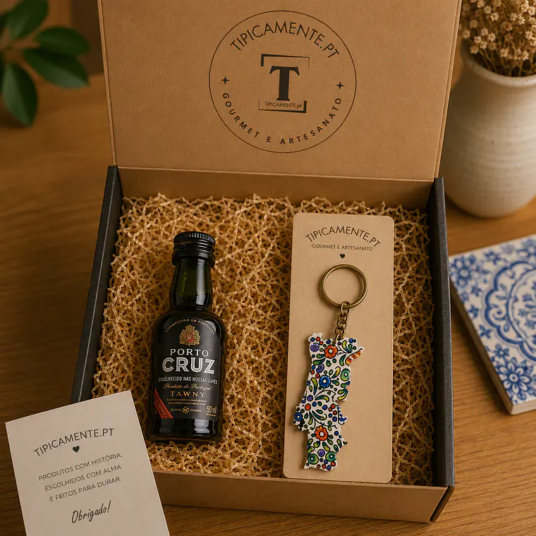 Coffret Authentique Portugal – Porte-clés Carte du Portugal et Porto Tawny 🇵🇹 1