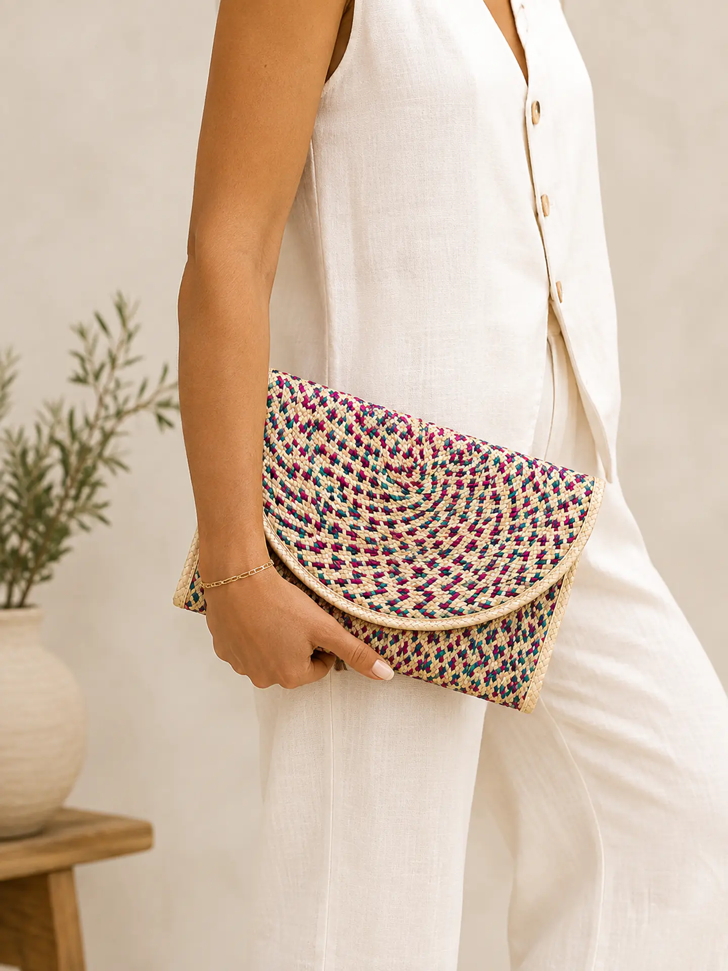 Bolso tipo cartera de palma artesanal 4