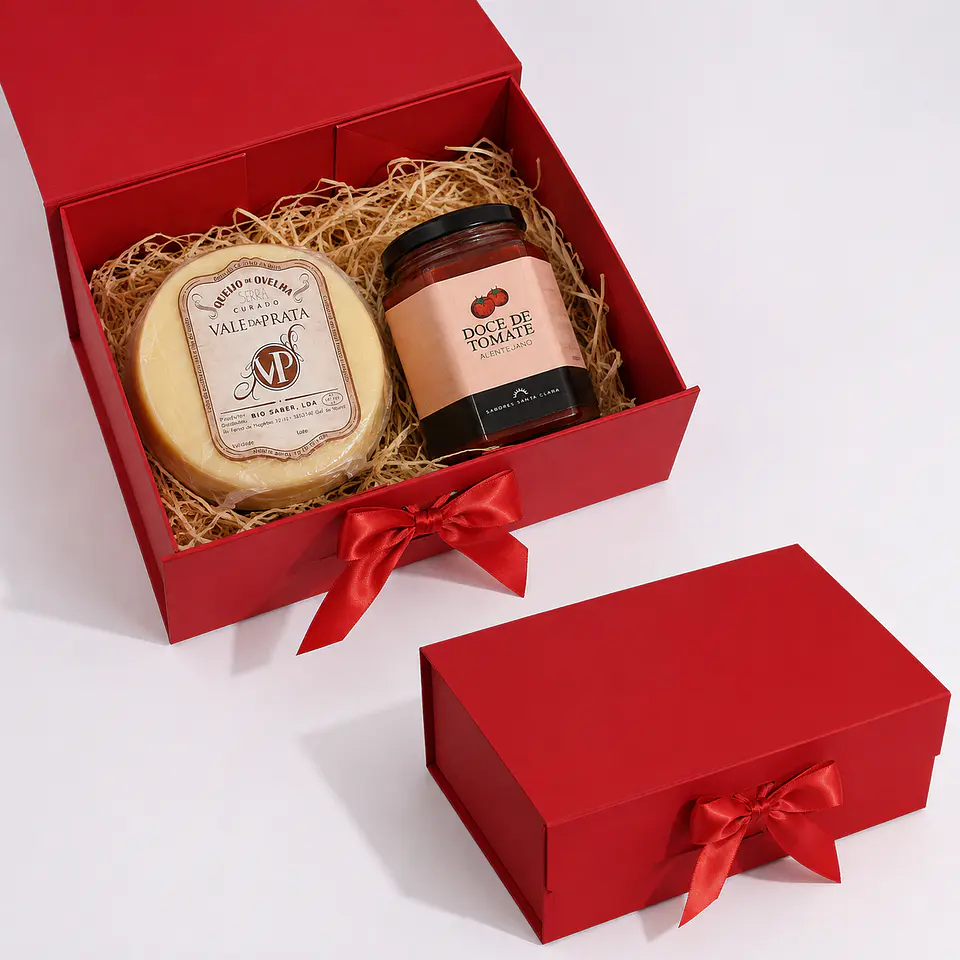Sheep's milk cheese and jam pack in a premium box 1