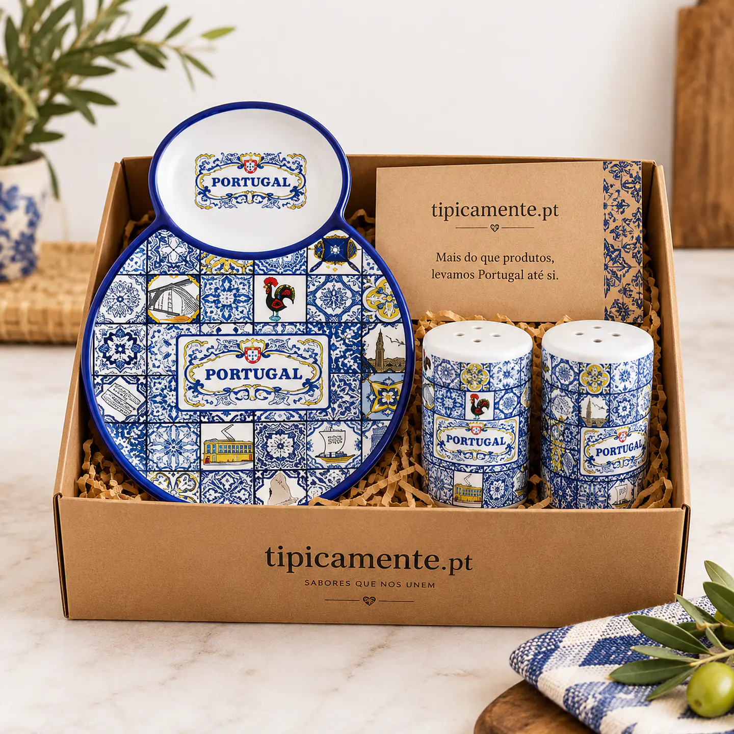 Pack Saleiro, Pimenteiro e Prato de Petiscos – Azulejos Portugueses 1