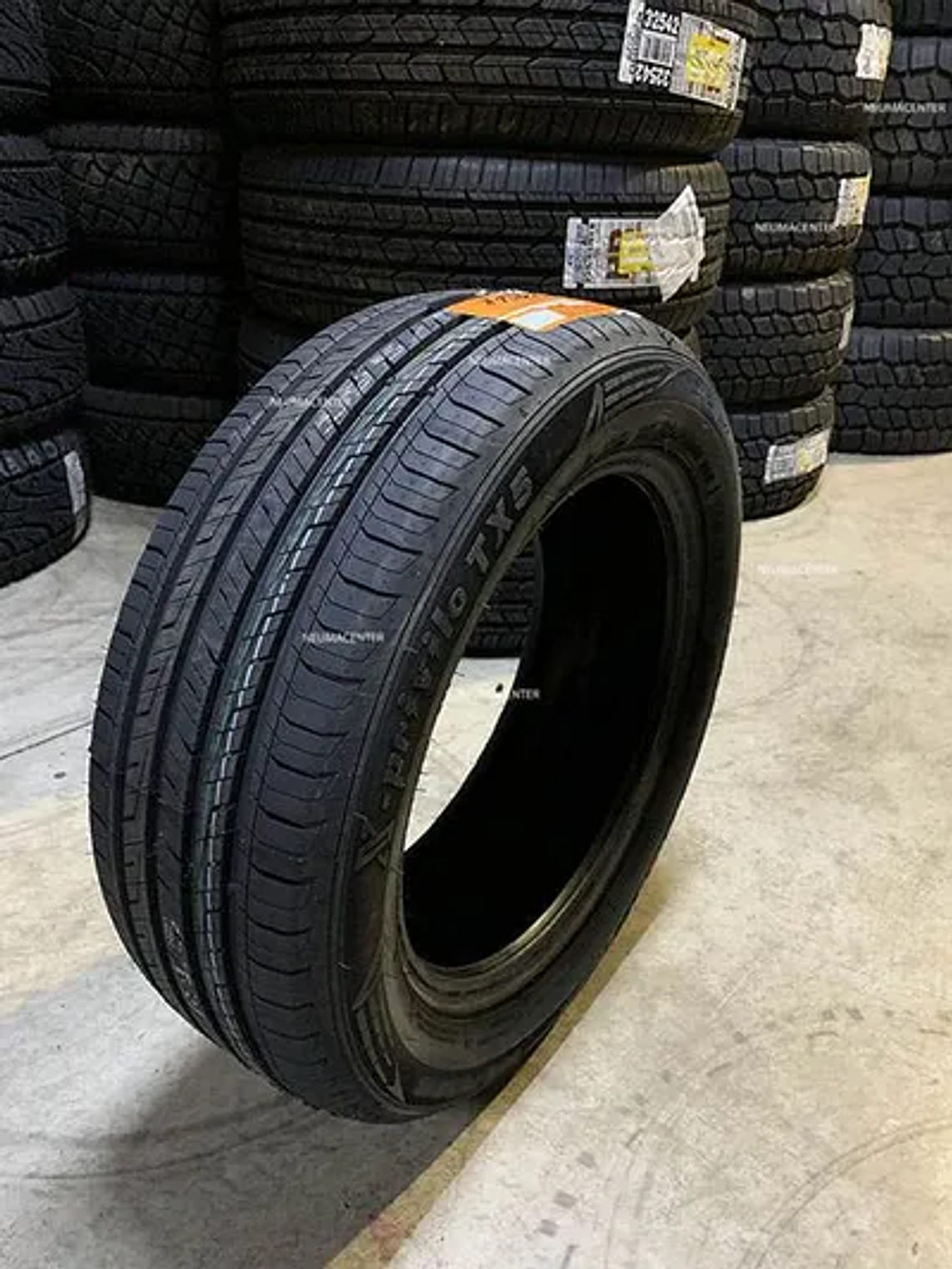175/65 R14 MARCA TRACMAX MODELO X-PRIVILO TX5 2