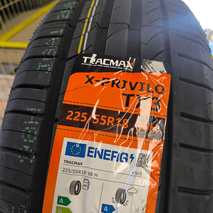 225/55 r18 tracmax x-privilo tx3