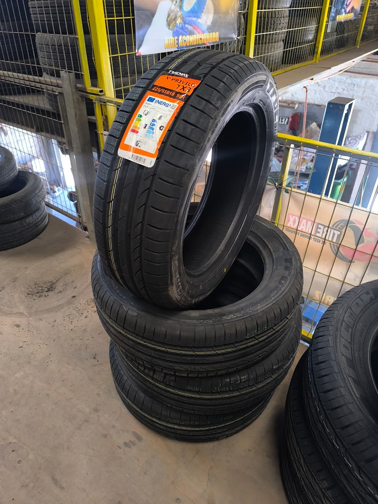 225/55 r18 tracmax x-privilo tx3 2