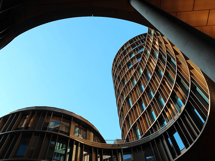 Technology and innovation in modern construction