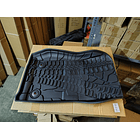 Pisos plásticos para Jeep Wrangler JK - 2 PUERTAS 3