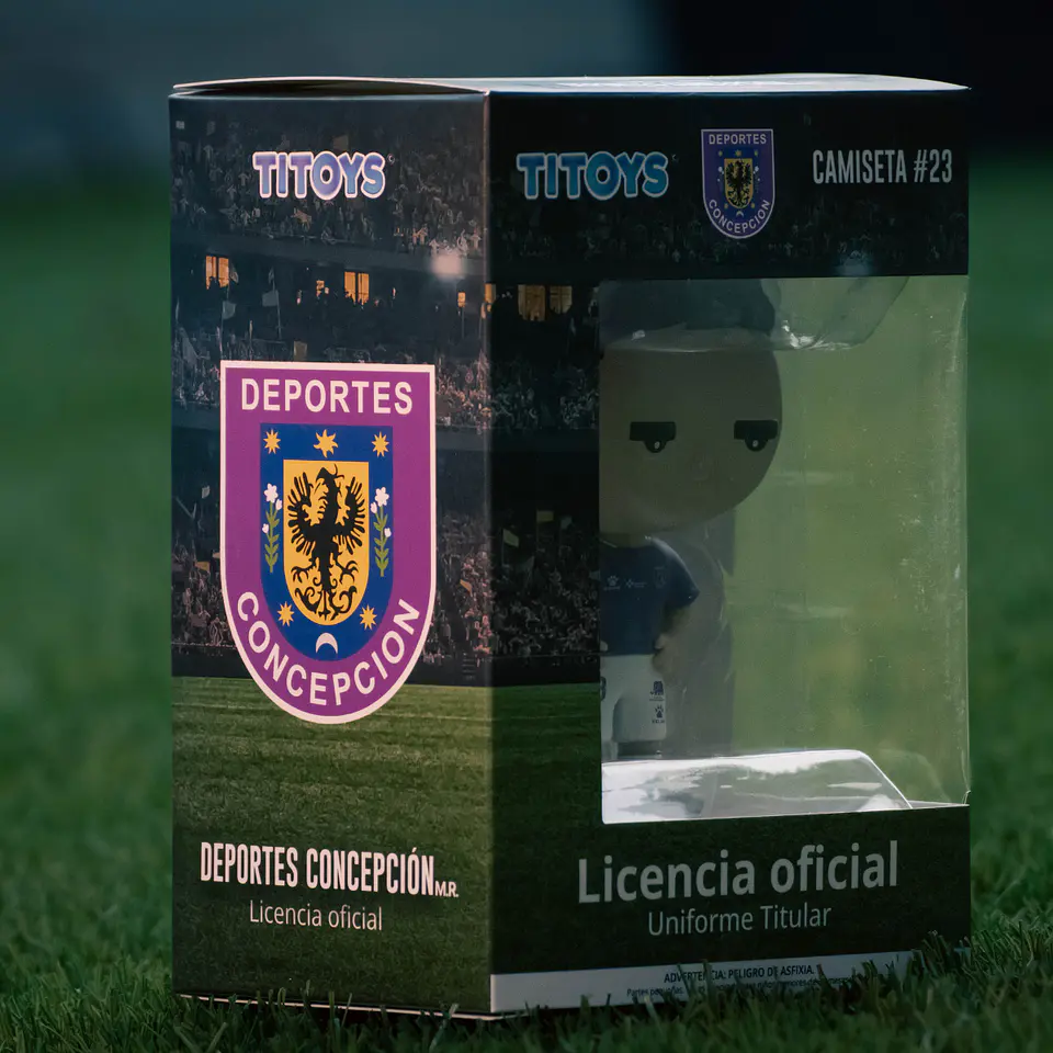 Figura Deportes Concepcion Camiseta Titular #23 – Edición Ascenso Histórico 4