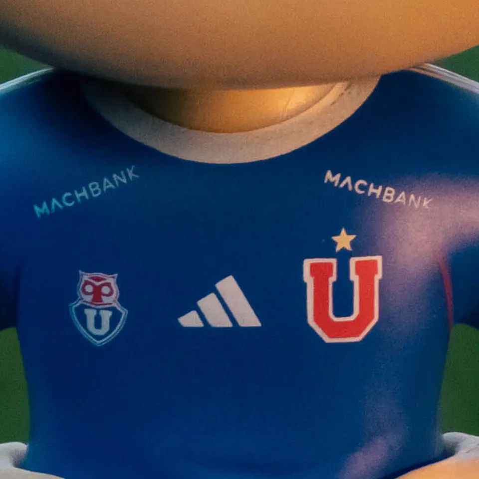 UNIVERSIDAD DE CHILE - UNIFORME TITULAR #20 CHARLES ARANGUIZ 5