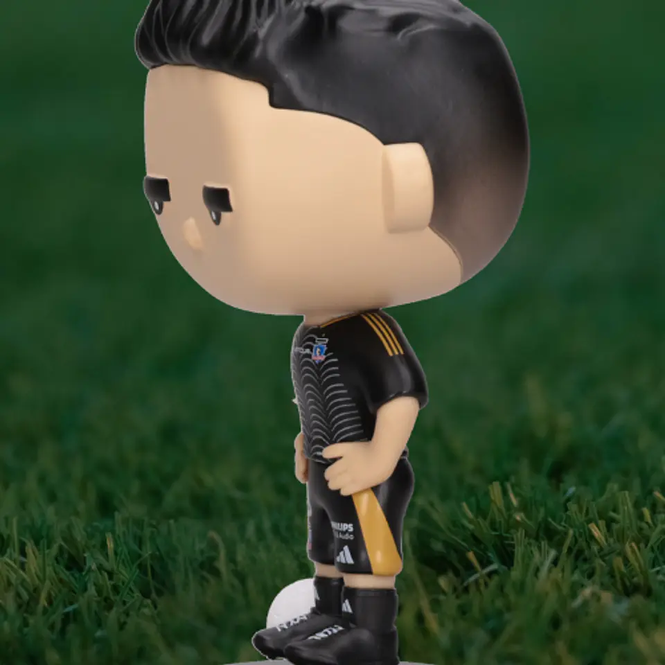 Figura Colo-Colo Camiseta Reserva #23 Arturo Vidal – Edición Centenario 3