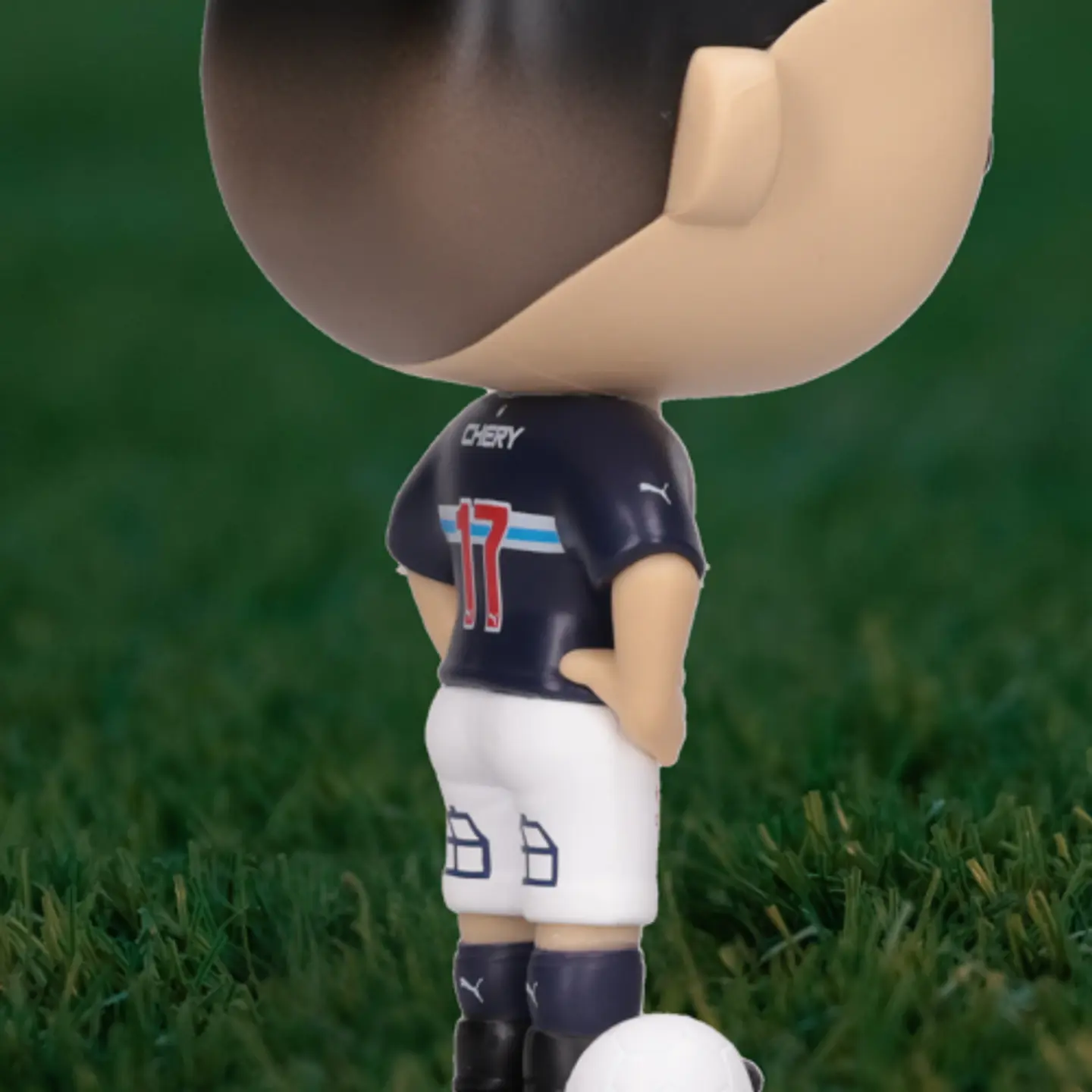Figura Universidad Católica Camiseta Reserva #17 Gary Medel – Edición 2025 5
