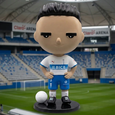 Figura Universidad Católica Camiseta Titular #9 Fernando Zampedri – Edición 2026
