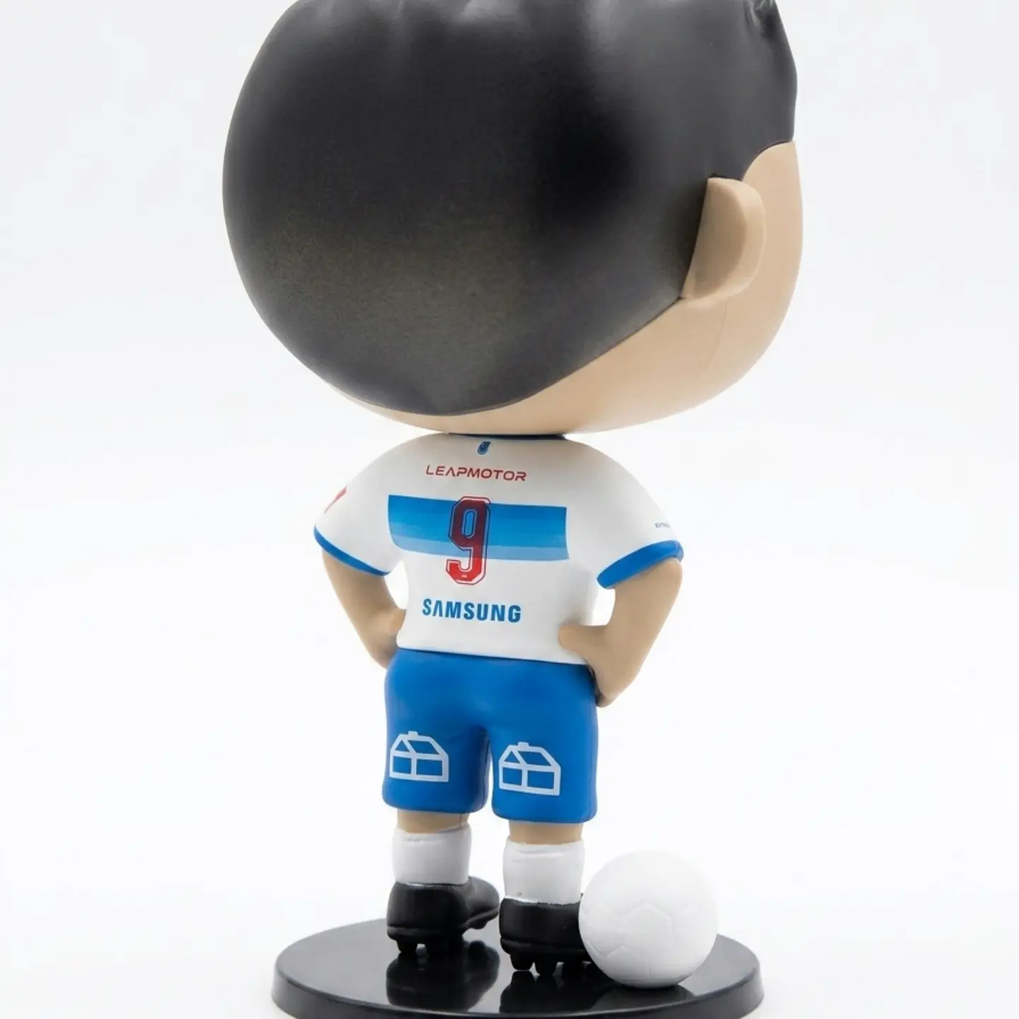 Figura Universidad Católica Camiseta Titular #9 Fernando Zampedri – Edición 2026 5