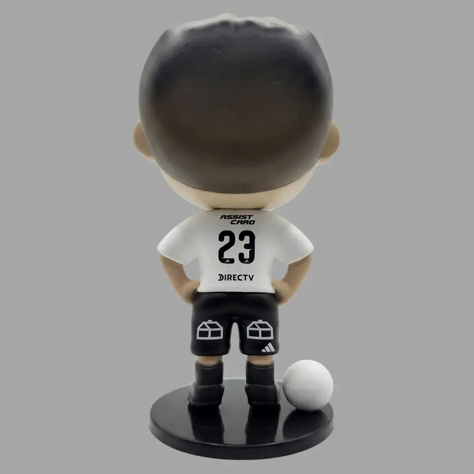 Caja Completa Figura Colo-Colo Camiseta Titular #23 Arturo Vidal – Edición 2026 7