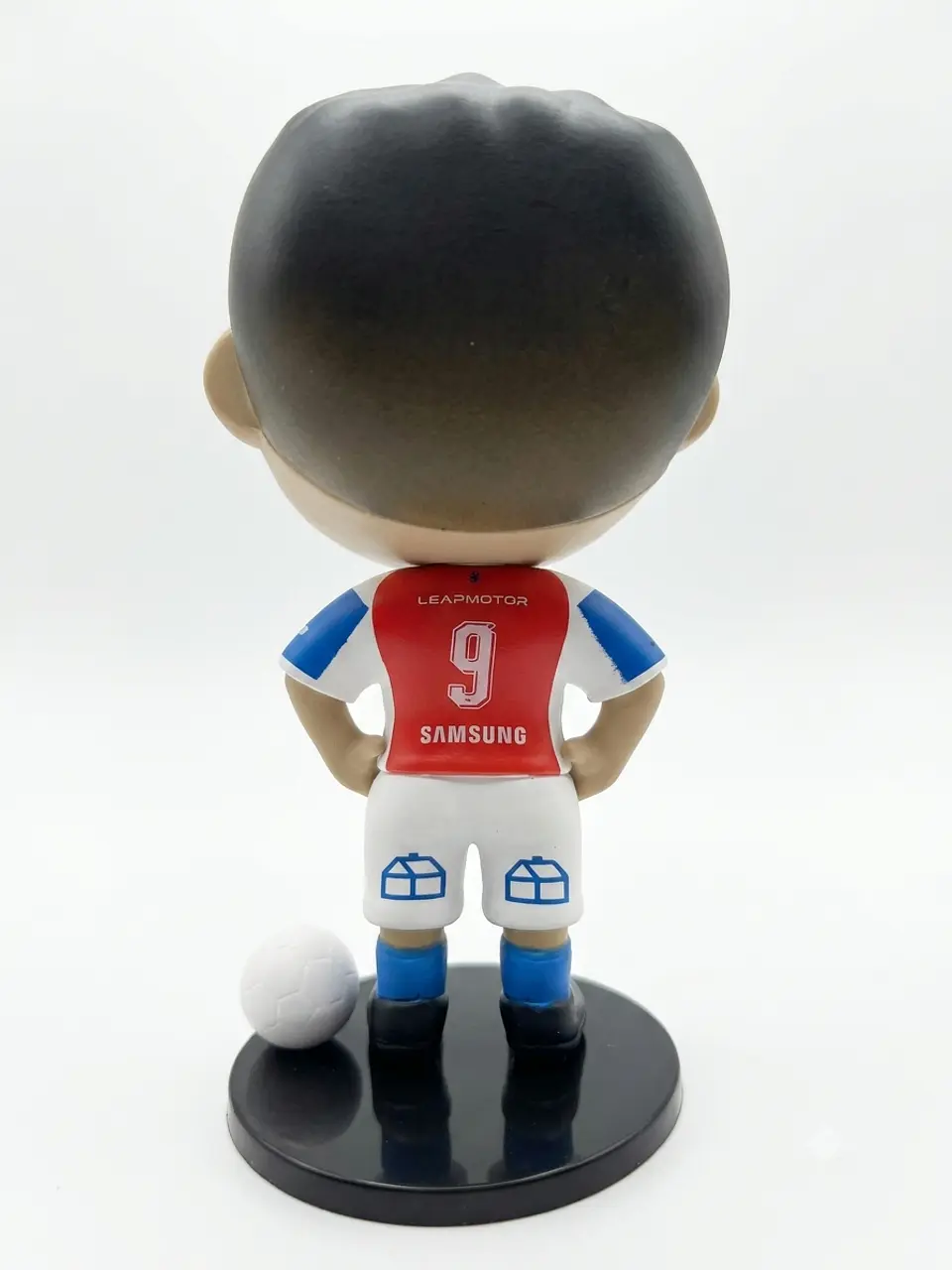 Caja Completa Figura Universidad Católica Camiseta Reserva #9 Fernando Zampedri – Edición 2026 5